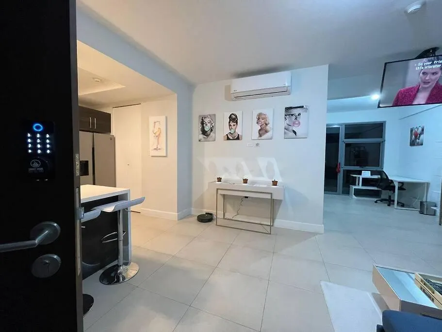Apartment High-Rise Parkhurst 1 Kingston Jamaica
